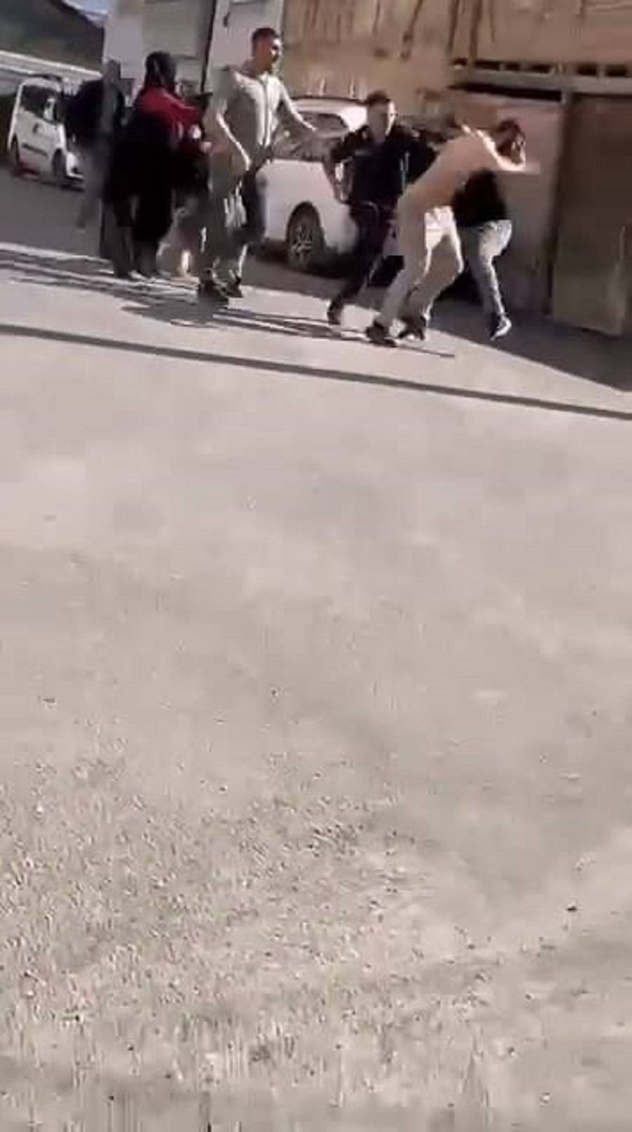 İnşaat işçileri birbirine girdi: 8 yaralı 2